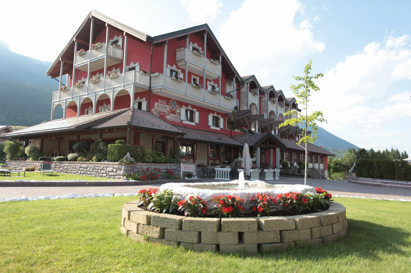 Hotel La Bussola Новара Экстерьер фото